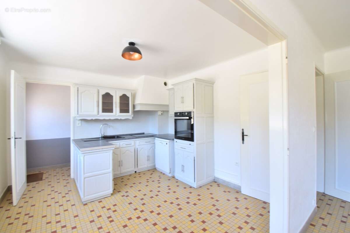 Nettancourt – Maison de campagne 132 m², grand garage et cour privative - photo 2
