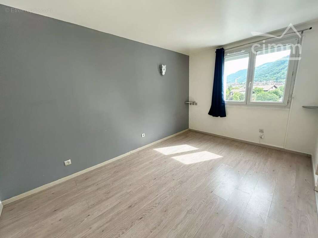 Appartement à DOMENE