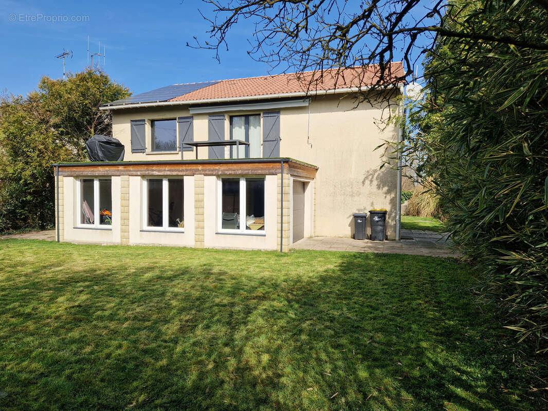 Maison à ROSIERES-AUX-SALINES