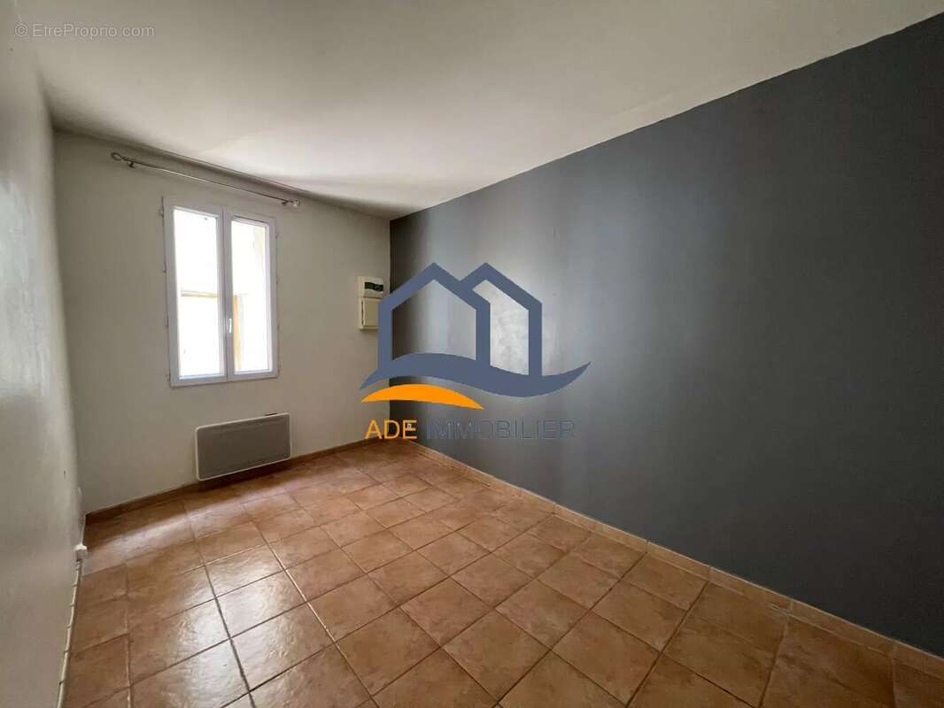 Appartement à EGUILLES