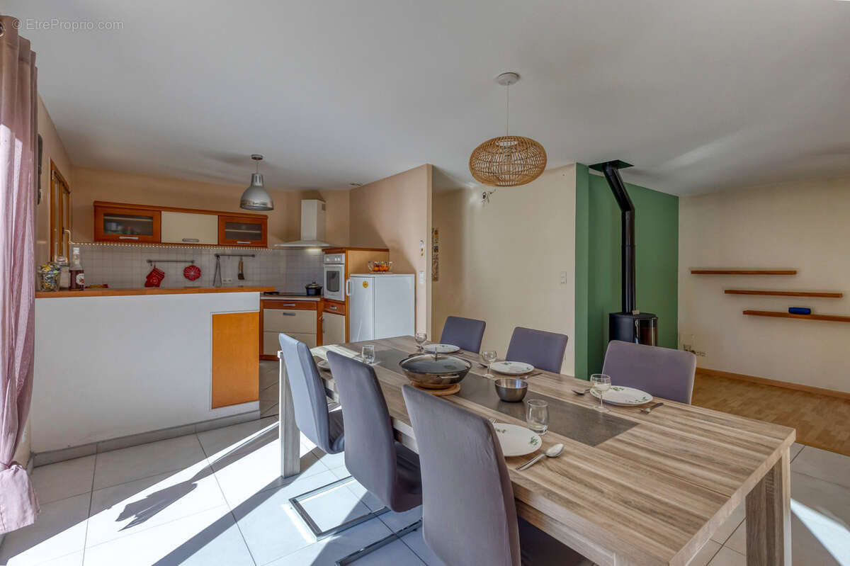 Maison à POMMIERS-LA-PLACETTE