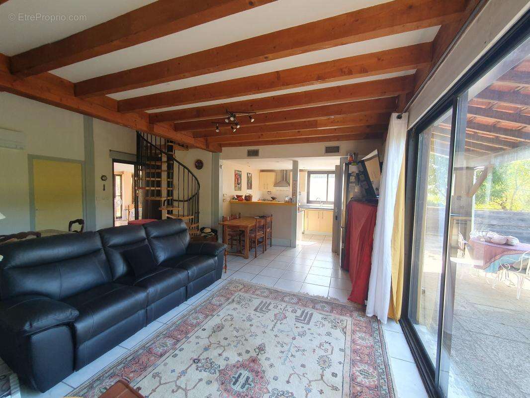 Maison à SAINT-ANDRE-DE-CRUZIERES