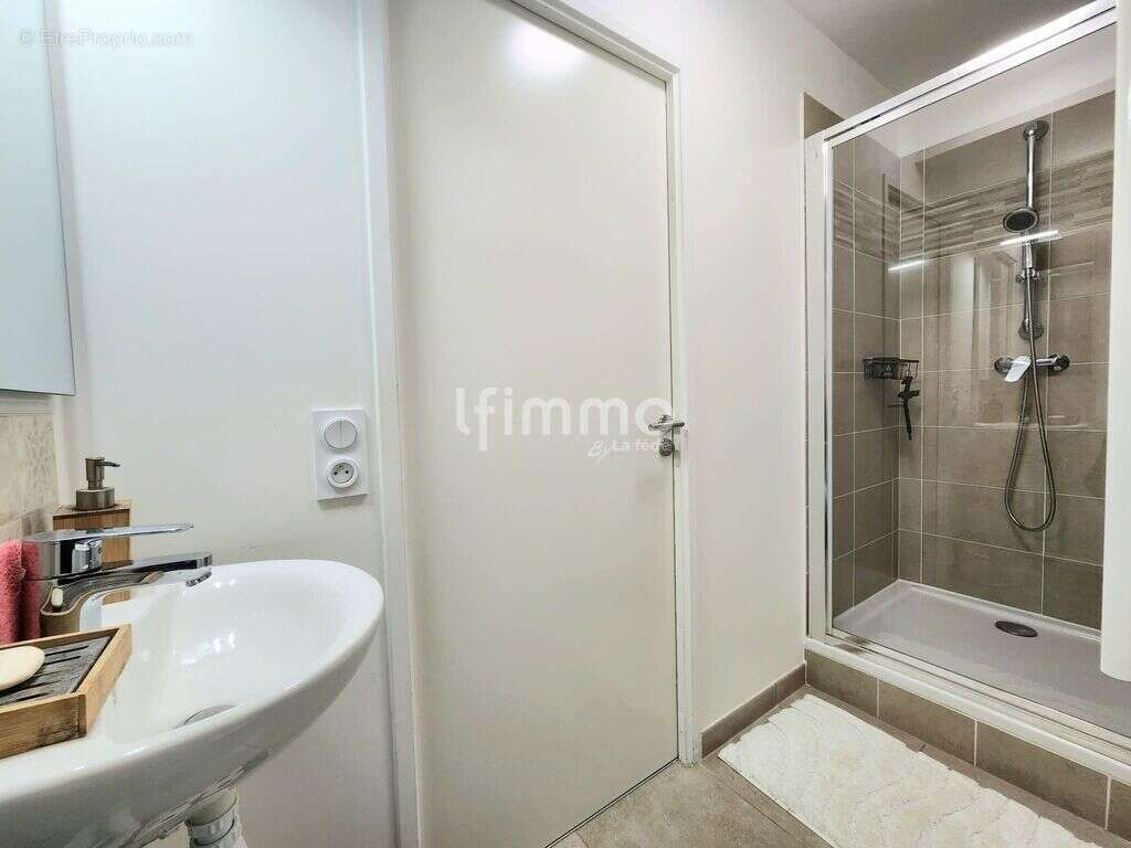 Appartement à LE PLESSIS-TREVISE
