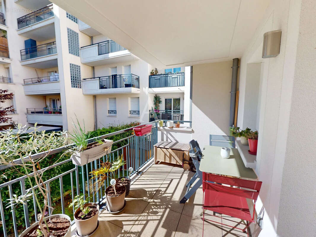 Appartement à ROSNY-SOUS-BOIS