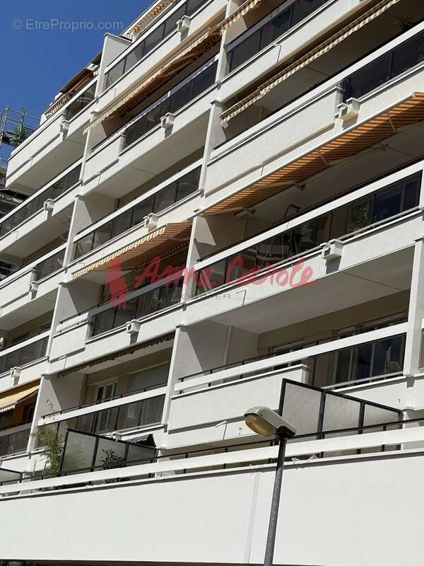 Appartement à PARIS-20E