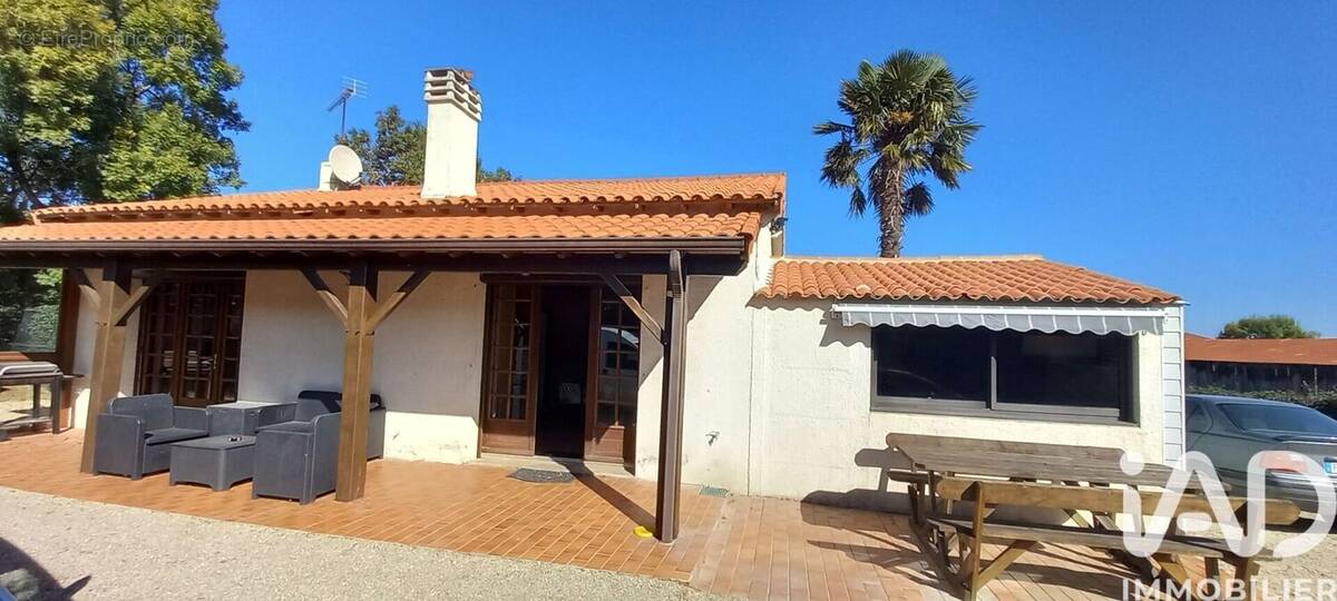 Photo 1 - Maison à CHANTONNAY