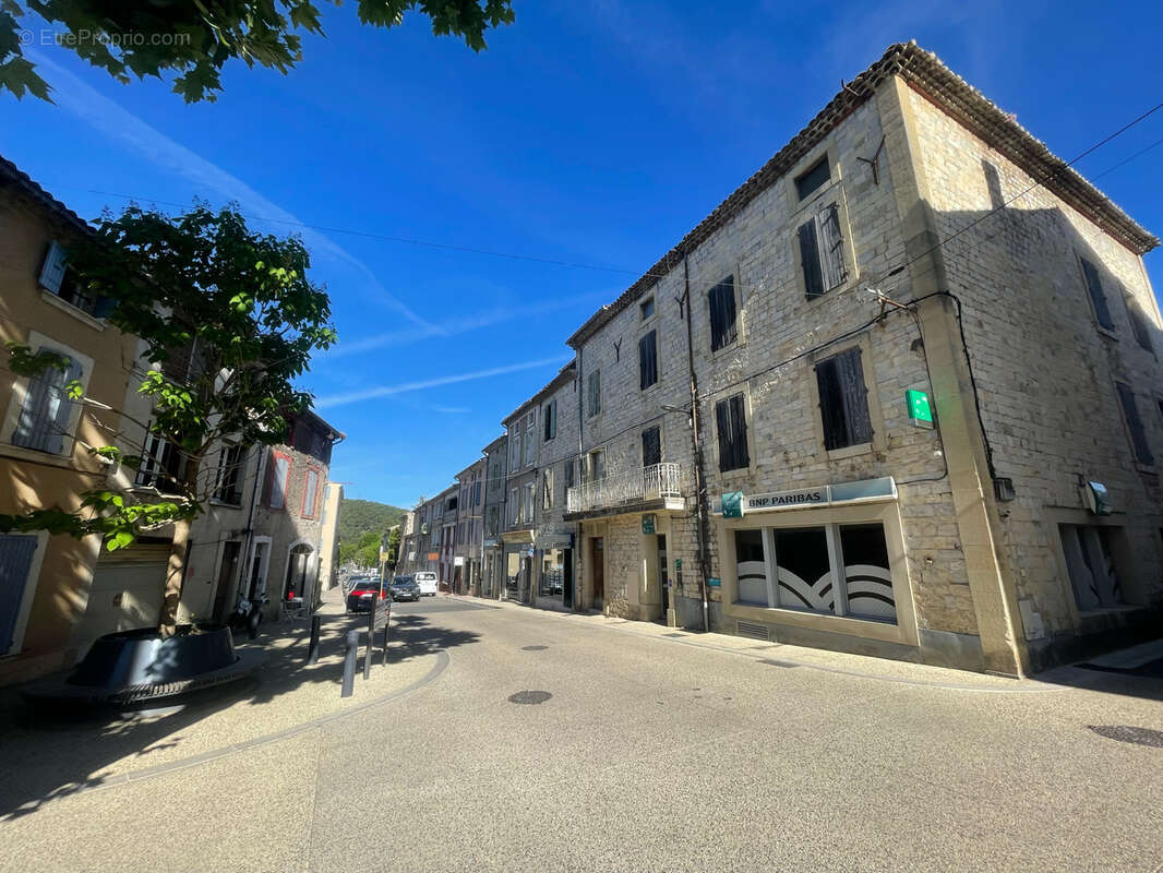 Vaison hyper centre - superbe loft traversant - photo 9
