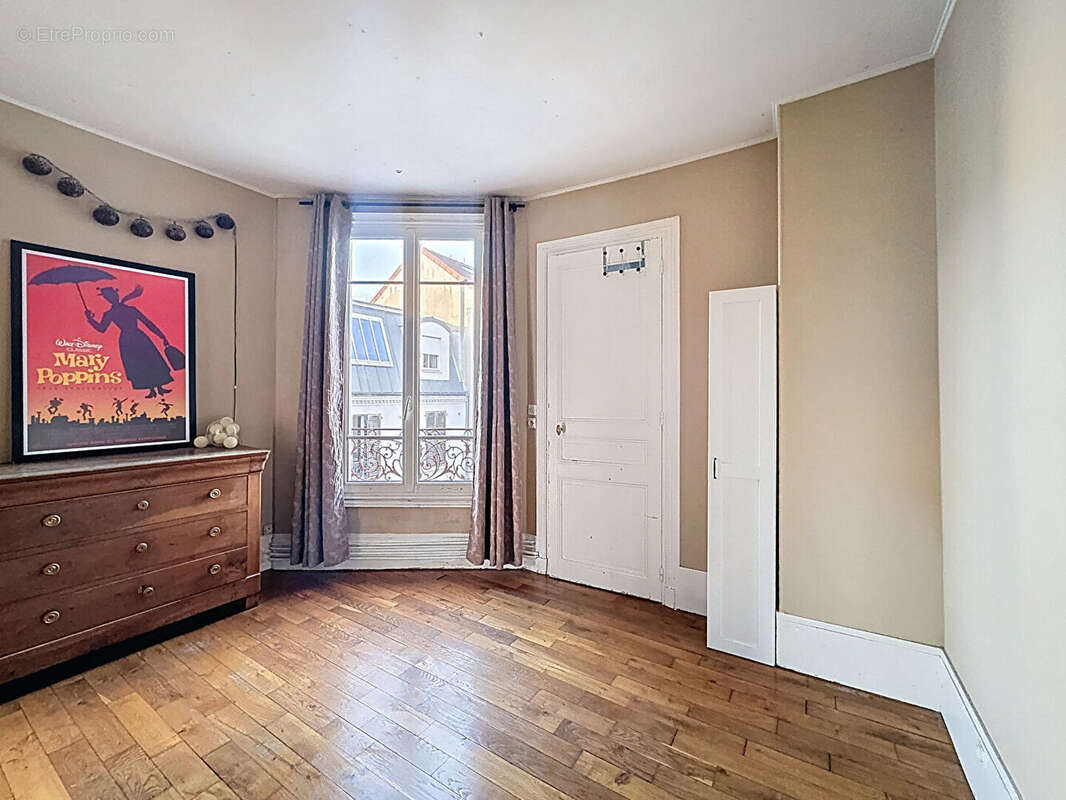 Appartement à SURESNES