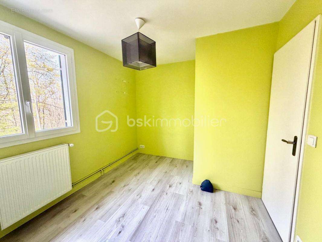 Maison à BURES-SUR-YVETTE