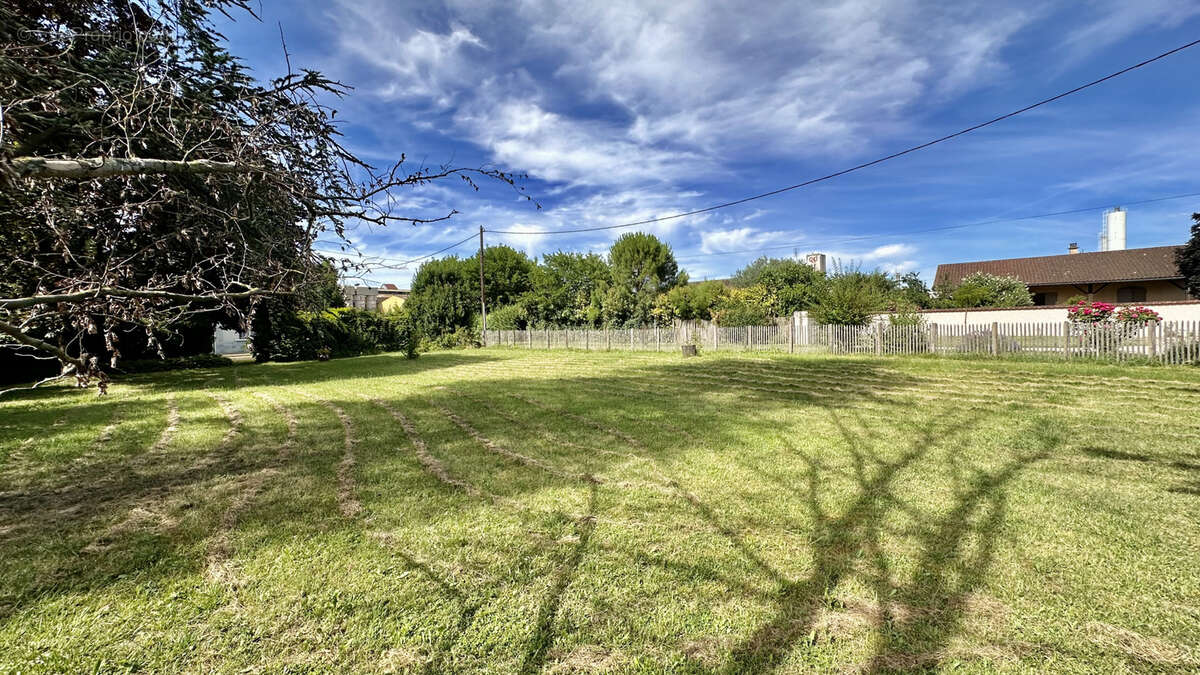 Maison à BEAUREPAIRE