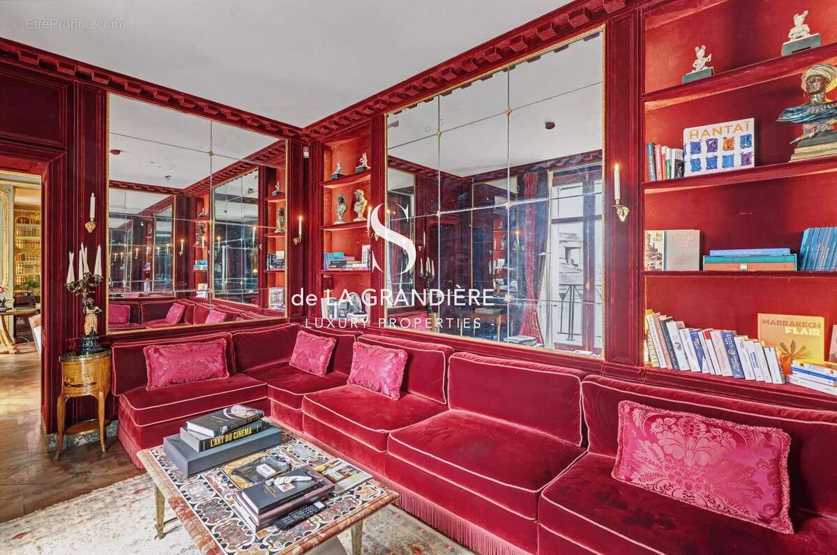 Appartement à PARIS-16E