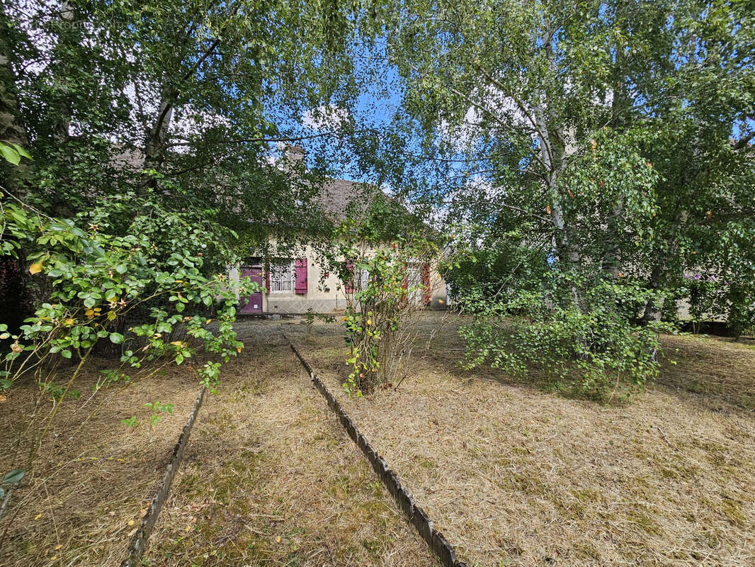 Maison à BRAGNY-SUR-SAONE