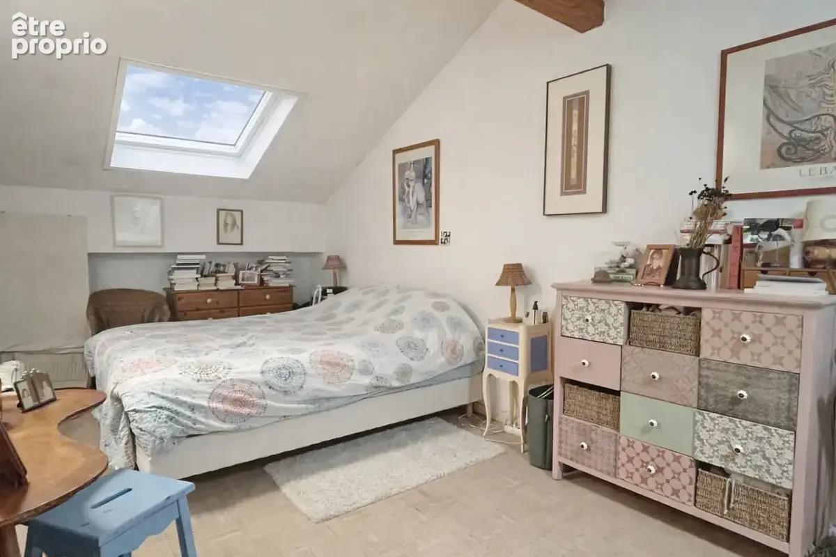 En plein coeur de CRAPONNE appartement de 103,60 m2 avec 3 chambres + cave et parking - photo 8