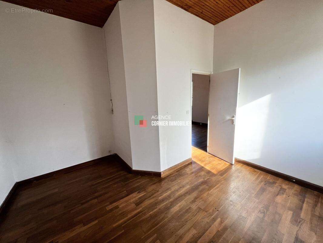 Appartement à NOYAL-SUR-VILAINE