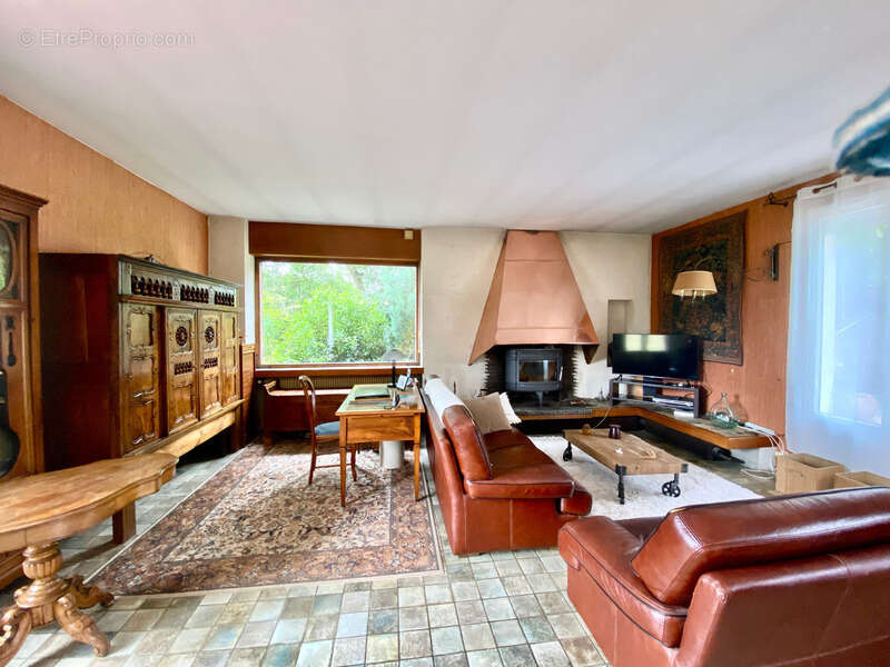 Maison à DRACY-LE-FORT