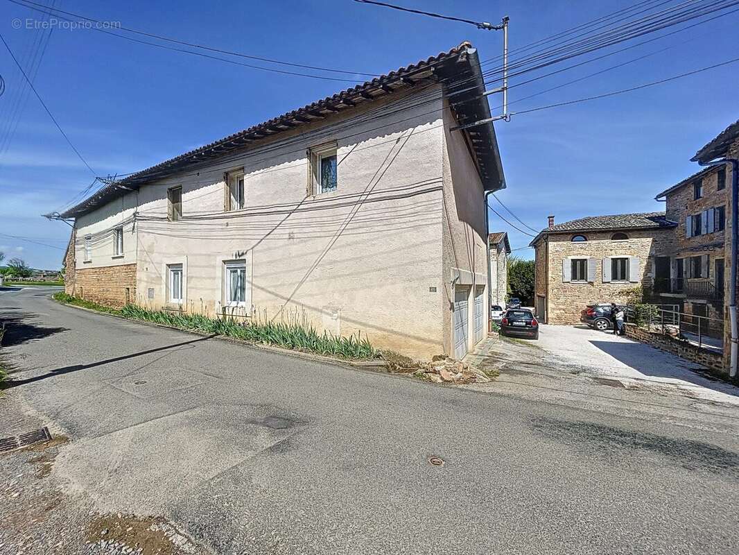 Maison à SAINT-JULIEN