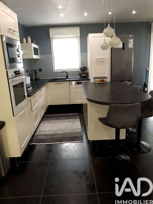 Photo 5 - Maison à ROMILLY-SUR-SEINE