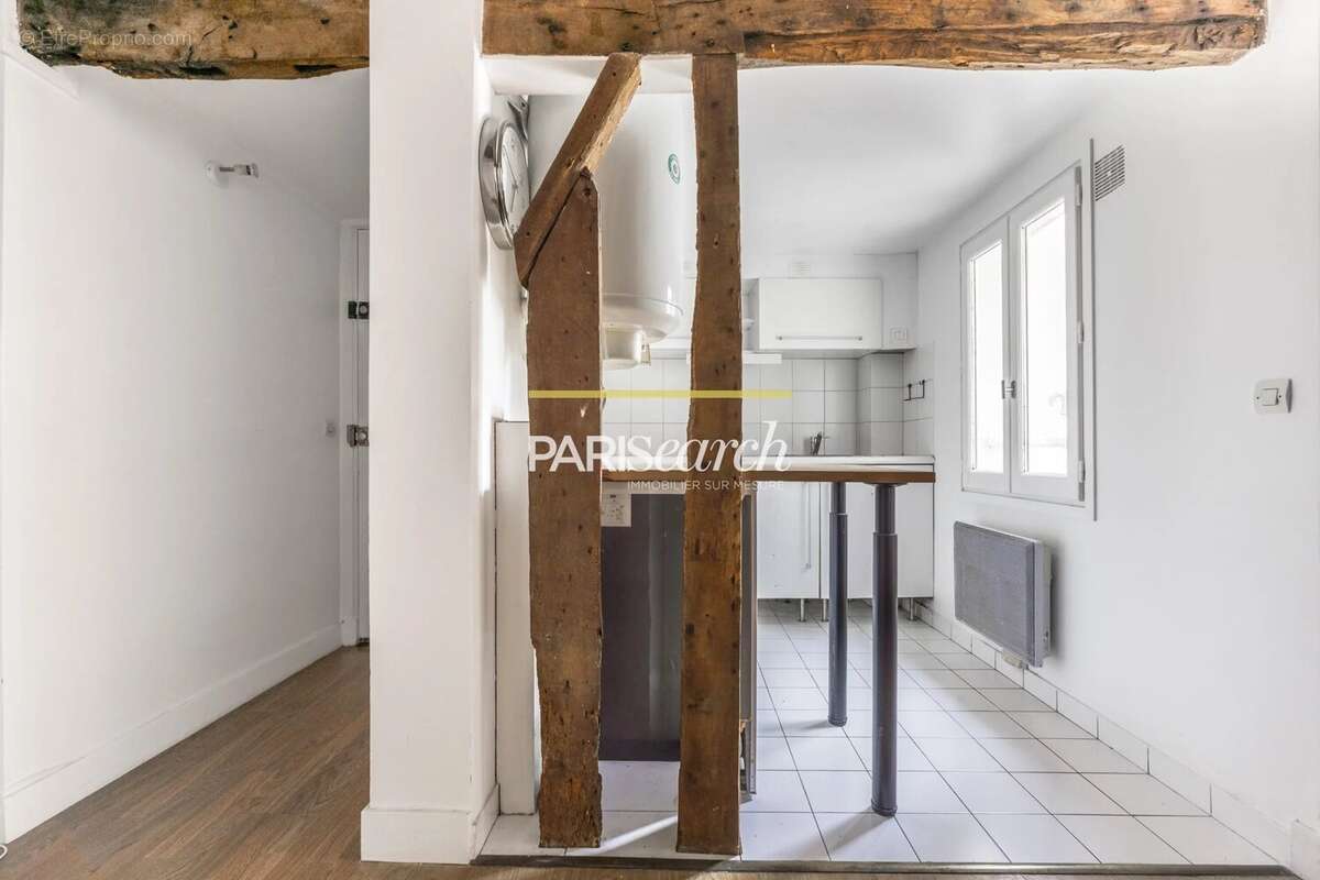 Appartement à PARIS-3E