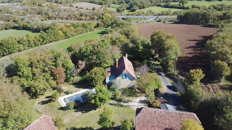 Maison à MONTFAUCON