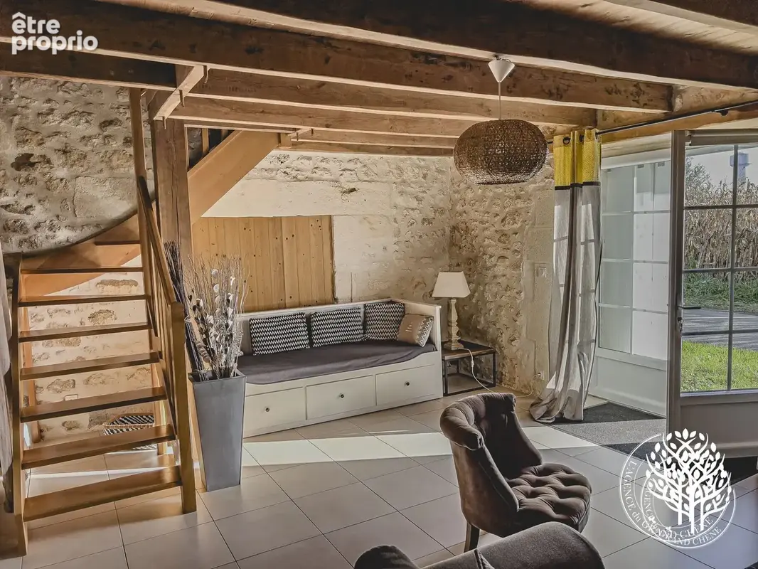 Logis saintongeais et ses dedendances restaurees hors perimetre inondation - photo 11