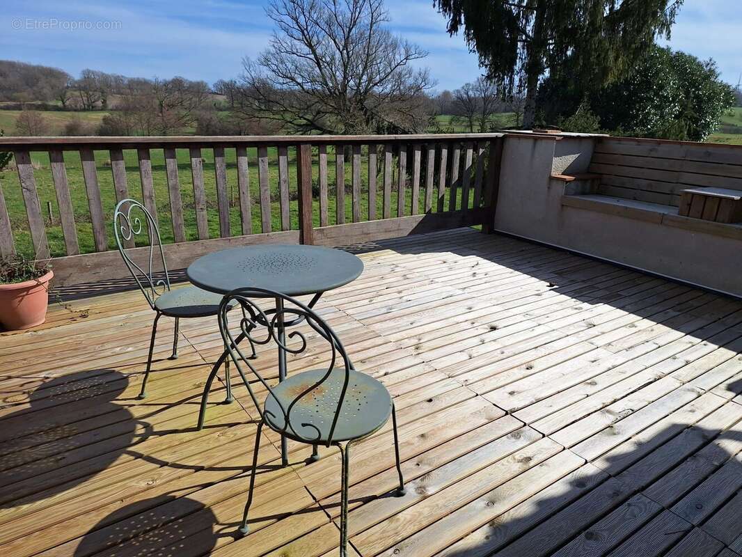 Maison à MAUPREVOIR