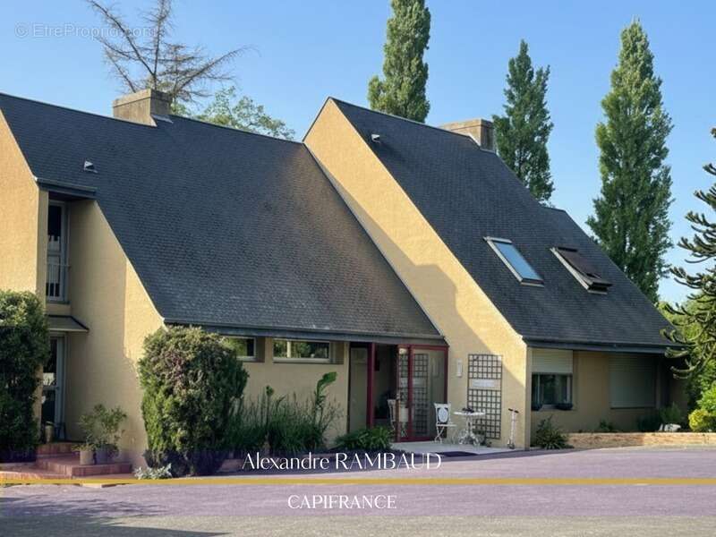 Maison à LA CHAPELLE-JANSON