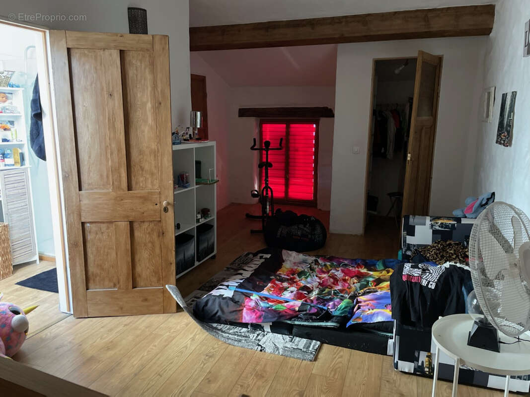 Maison à PORTES-EN-VALDAINE