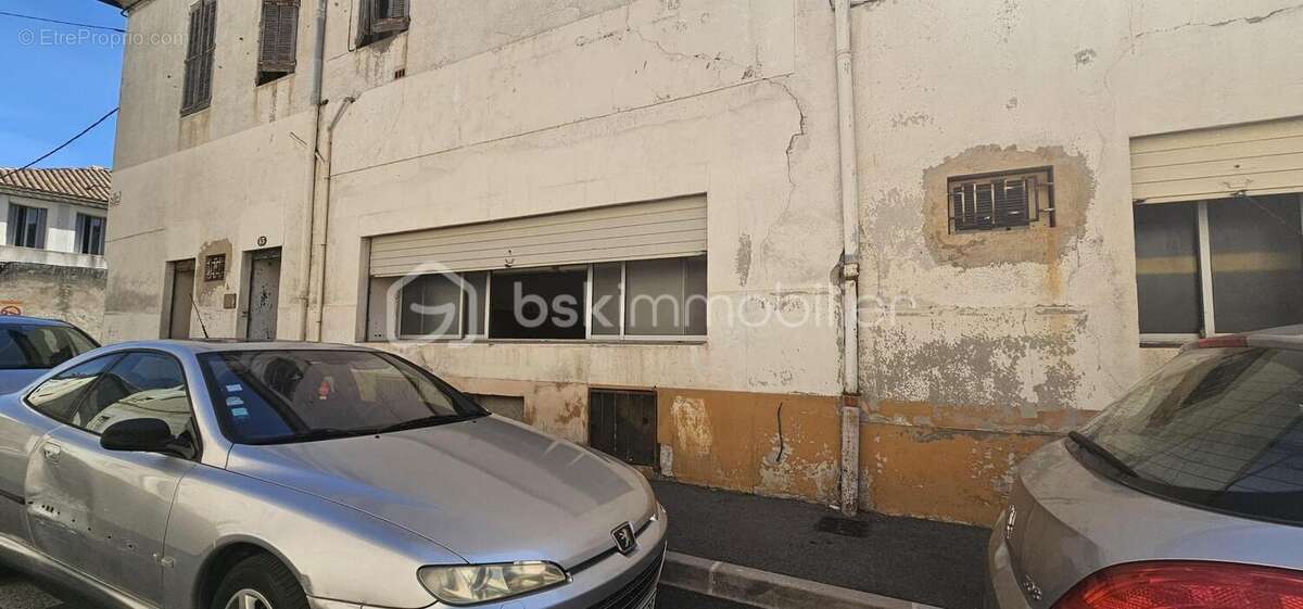 Appartement T2 à rénover intégralement – Fort potentiel – Nîmes - photo 2