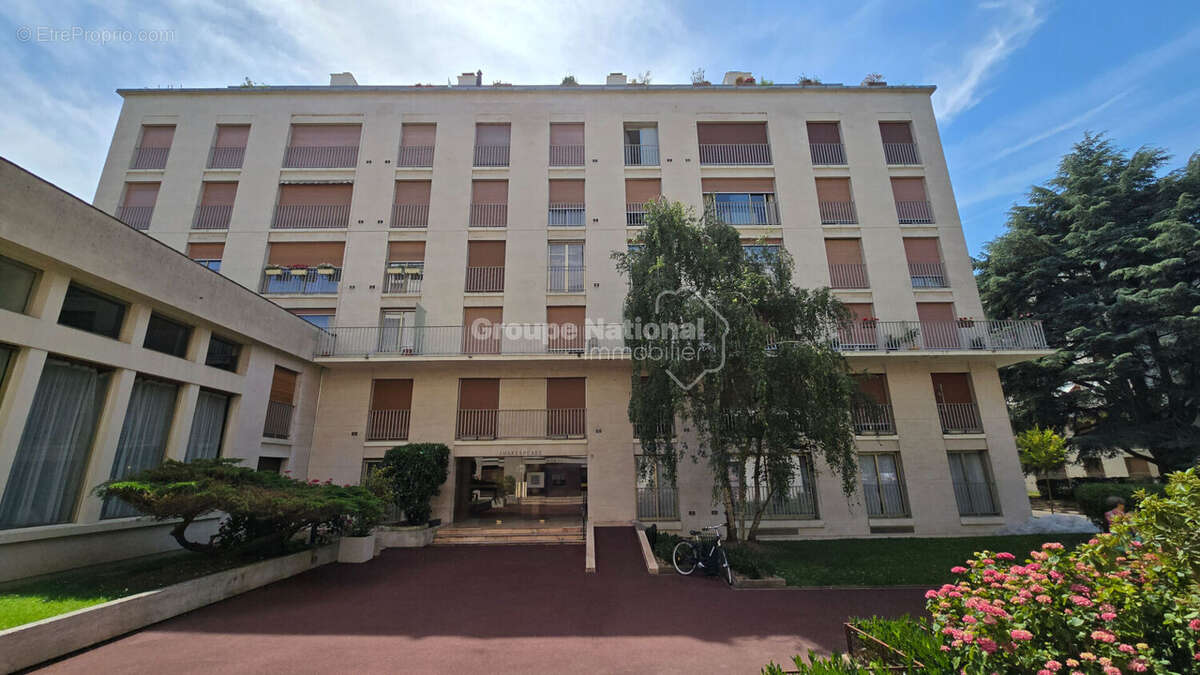 Appartement Versailles 2 pièce(s) 34 m2 + TERRASSE de 17m² - photo 12
