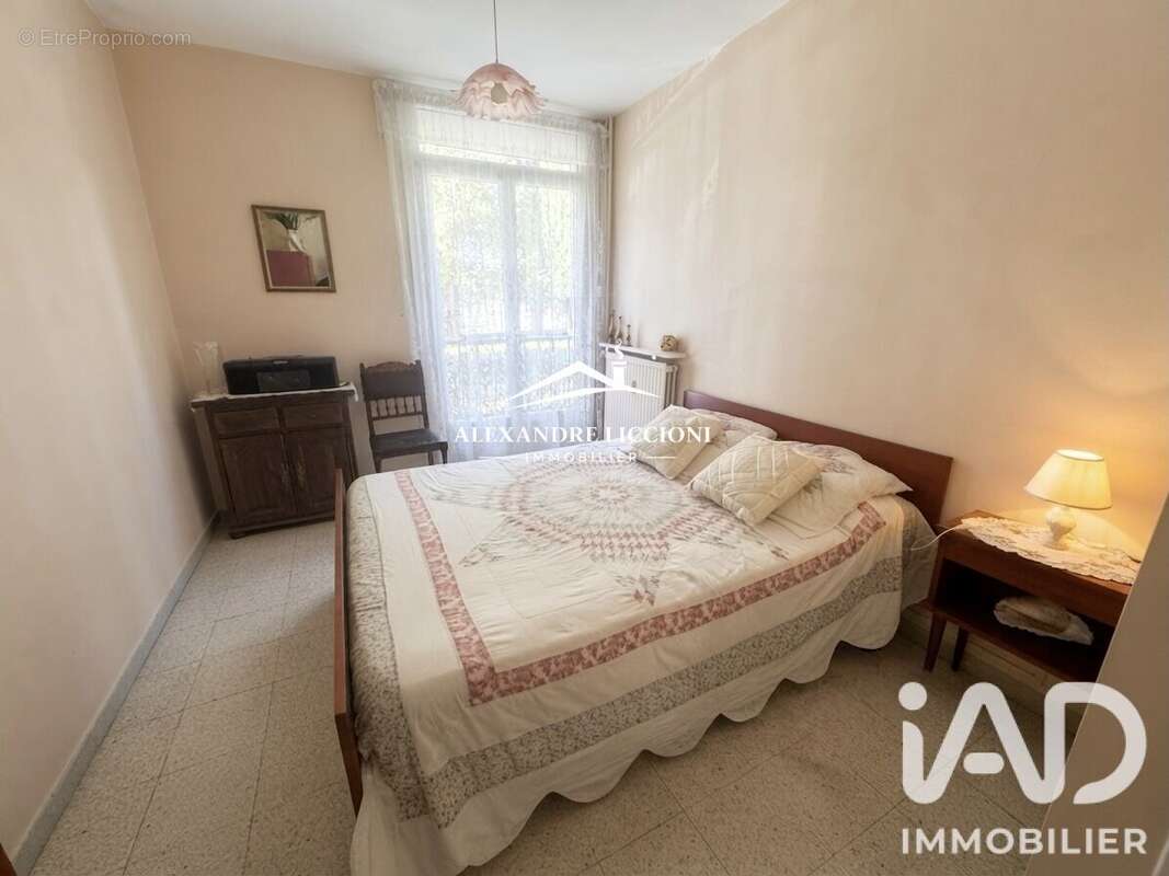Appartement 77 m² à Brignoles  - photo 4