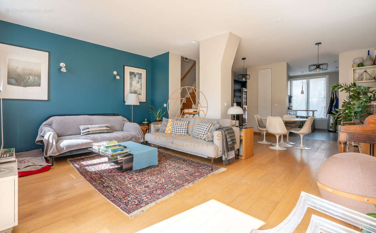 Maison à LE PERREUX-SUR-MARNE