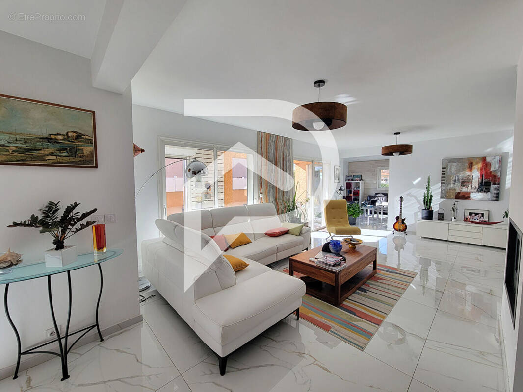 Maison à LATOUR-BAS-ELNE