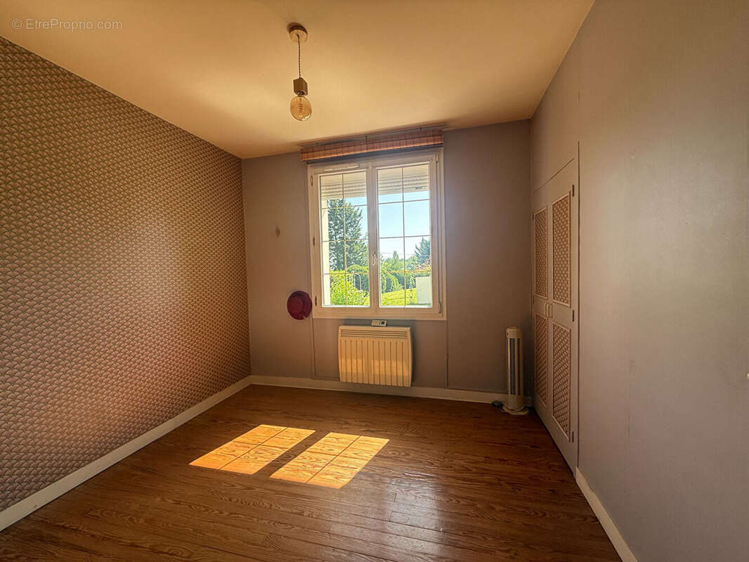 Ensemble immobilier avec deux maisons et piscine à Pujols - photo 12