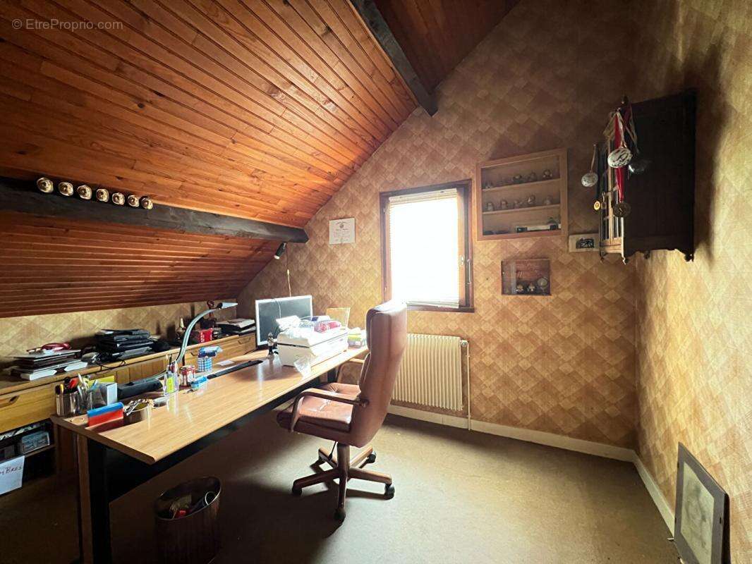 CLERMONT-FERRAND (Vallières) - Opportunité Foncier et Rénovation sur 1 586 m² - photo 10