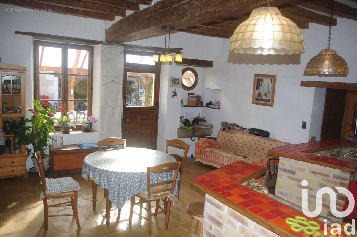 Maison 250 m² à Celle  - photo 3