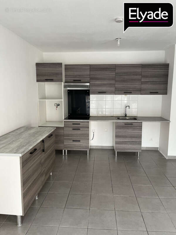 Appartement 60 m² à Marseille-4e  - photo 2