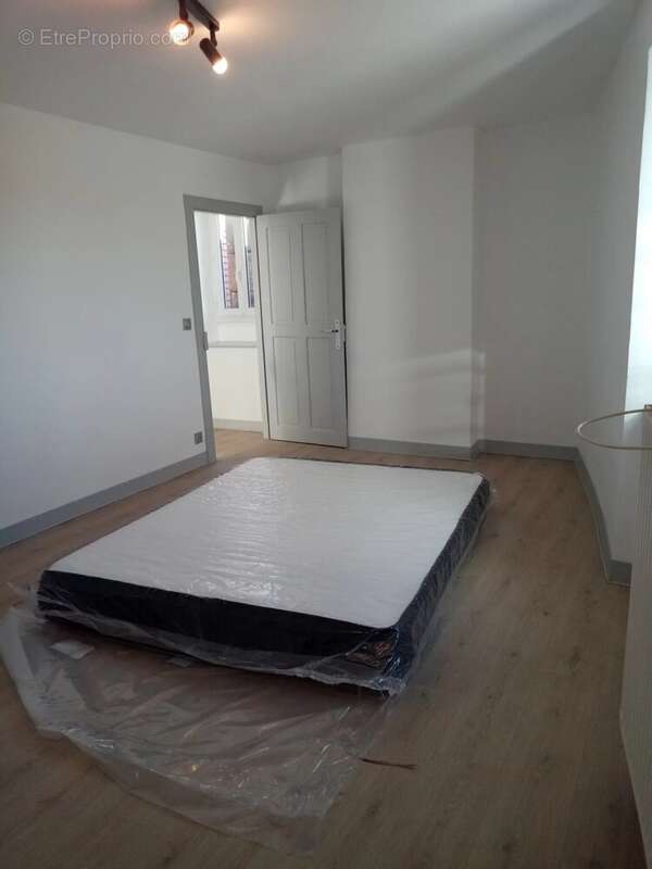 Appartement à MONTREDON-LABESSONNIE