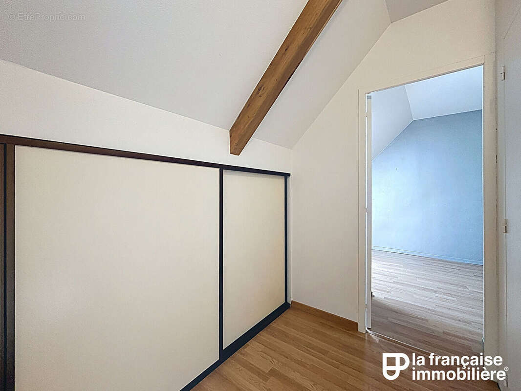 A VENDRE - Centre bourg Mordelles - Duplex de 65 m² habitables et 78.5 m² au sol - photo 11