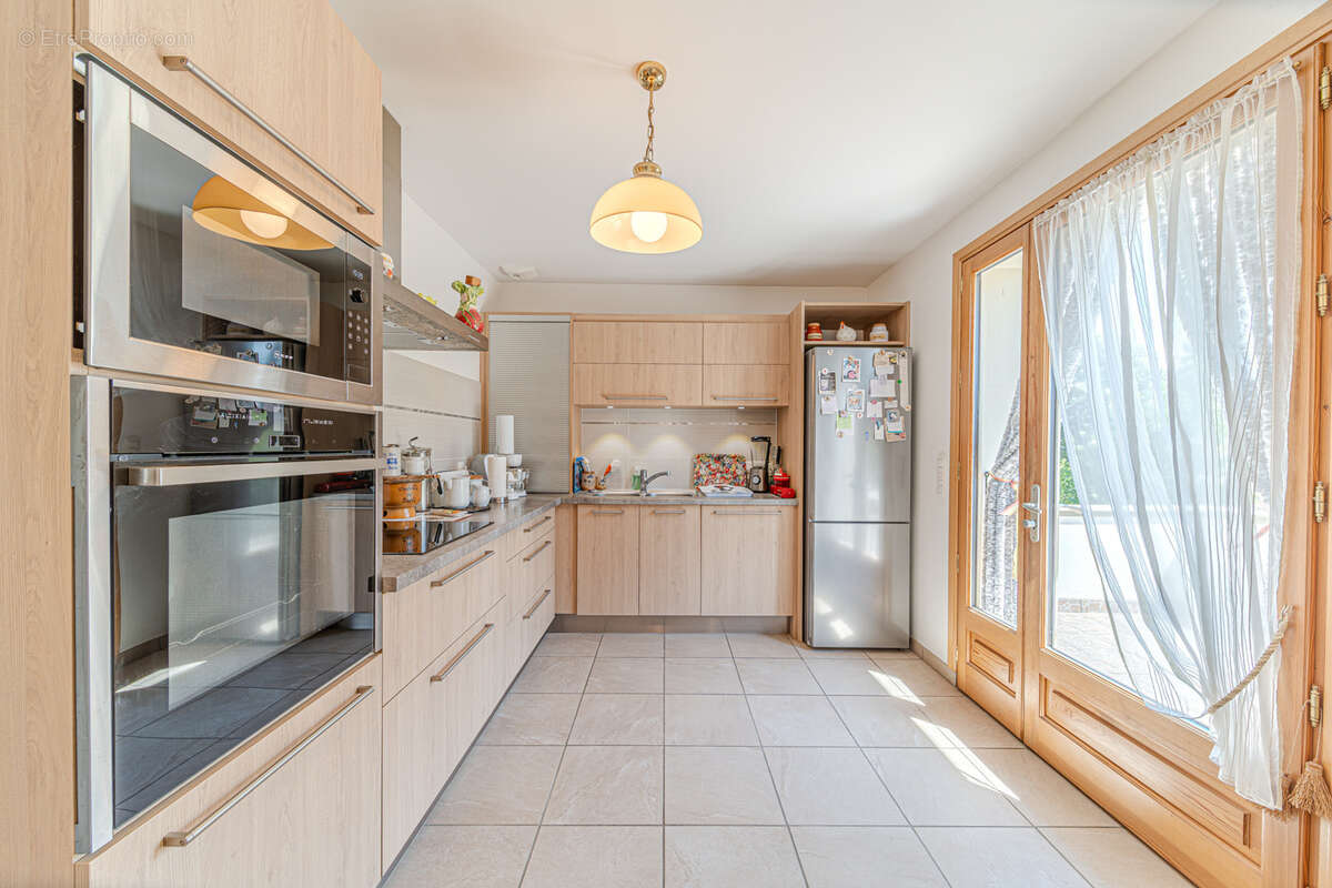 Maison à LES AVENIERES