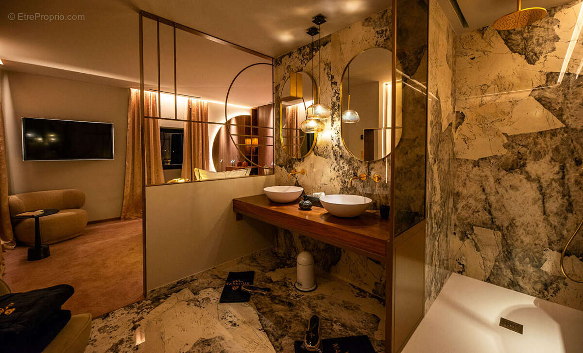 Maison à LES MARCHES