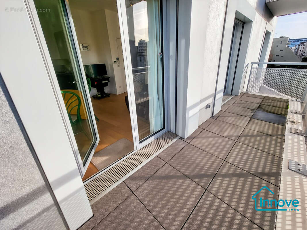 Appartement à PARIS-14E