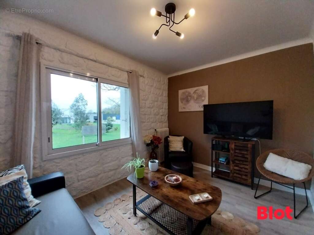 Maison à GRAND-FOUGERAY