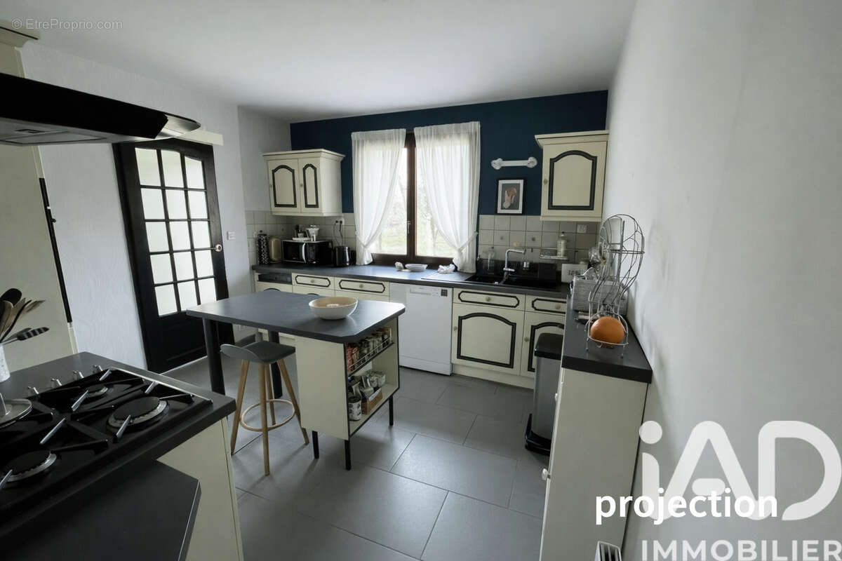 Photo 8 - Maison à BELLENGREVILLE