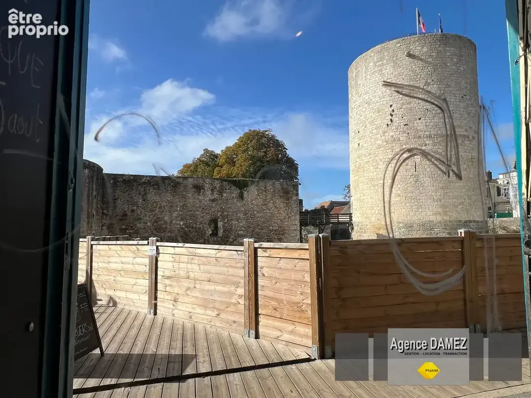 Local commercial à vendre à dourdan - emplacement privilégié face au château ? 65 m² + sous-sol - photo 2