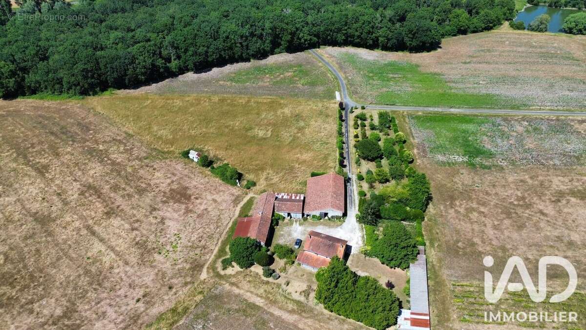 Photo 3 - Maison à VOULGEZAC