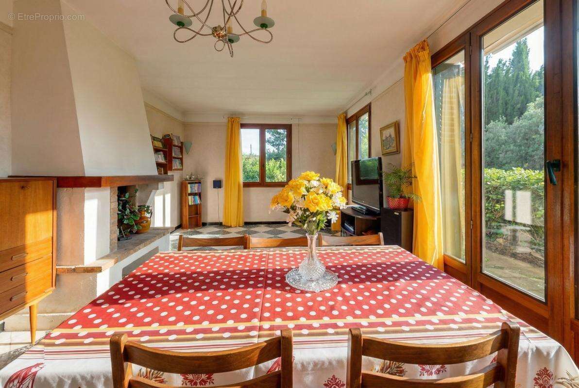 Maison à BOUC-BEL-AIR