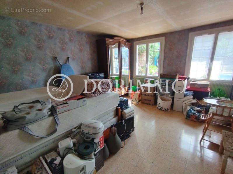 Maison plain pied grandes dependances     fort potentiel - photo 6