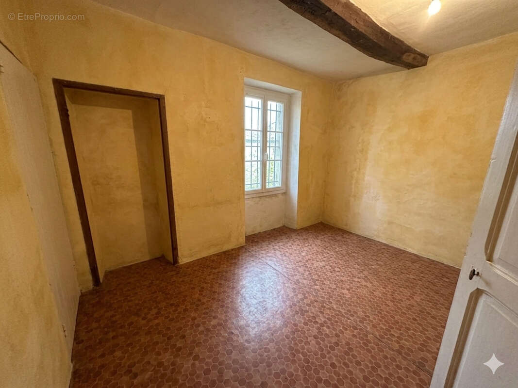 Maison à MALAUCENE