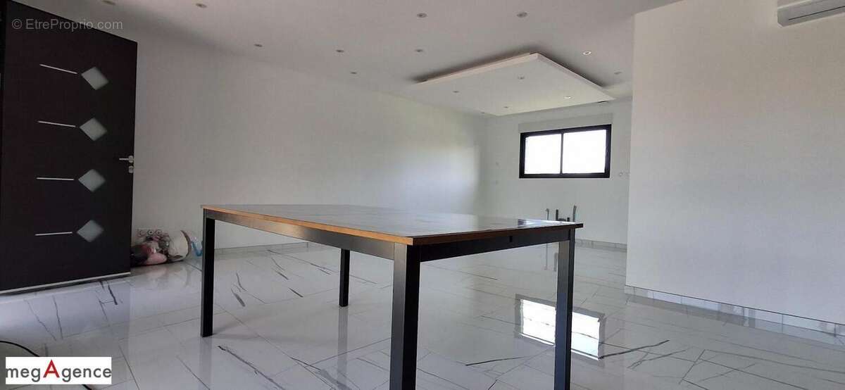 Maison à NOYERS-SUR-CHER