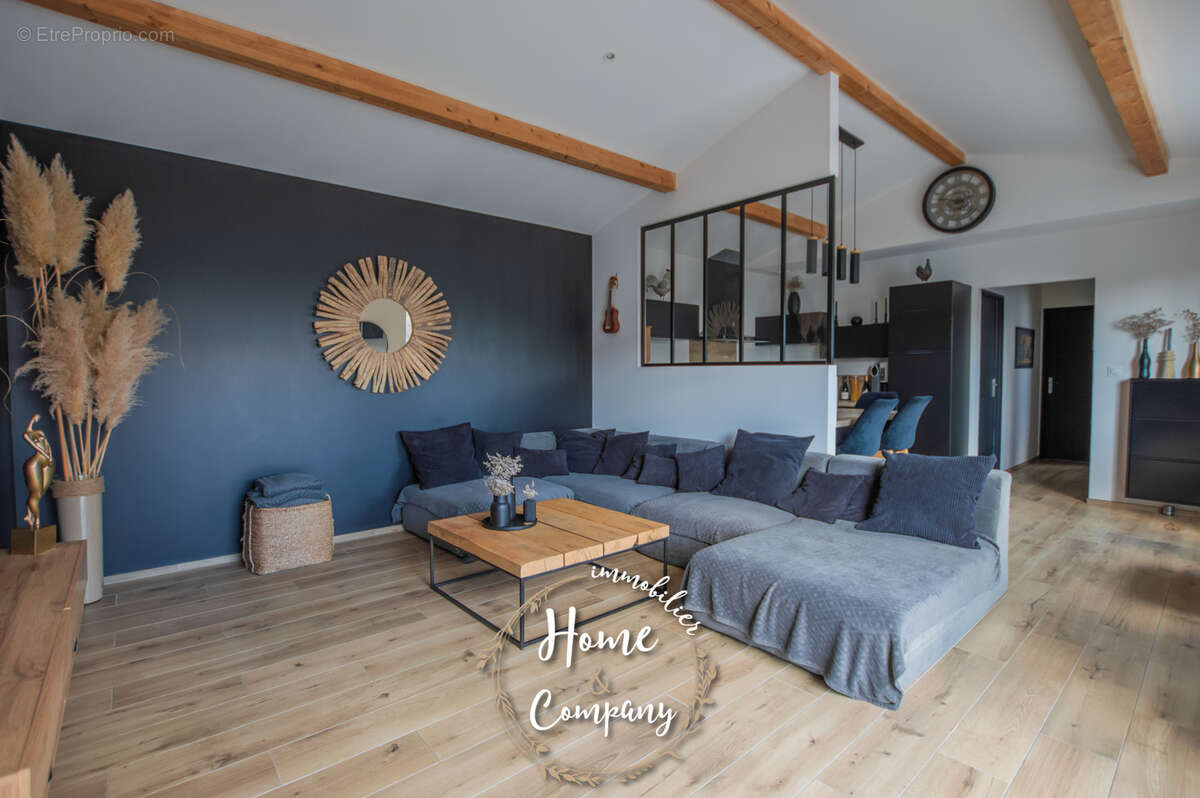 Maison à MORNAC-SUR-SEUDRE